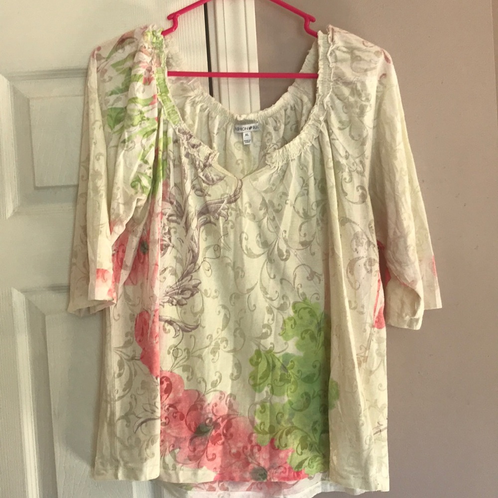 4/$12 Fashion Bug Floral Patterned Top